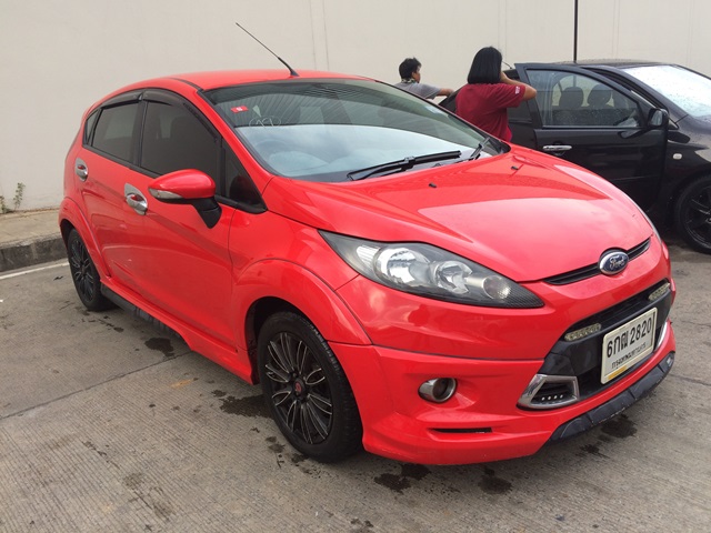 2011 FORD FIESTA 