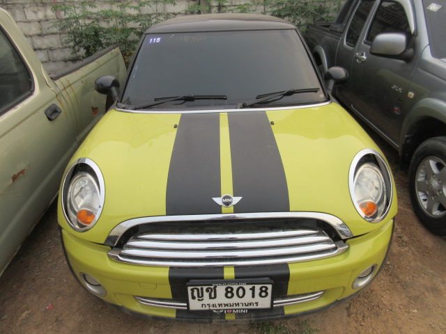 2010 MINI COOPER 