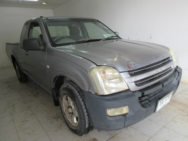 2004 ISUZU D-MAX CAB 