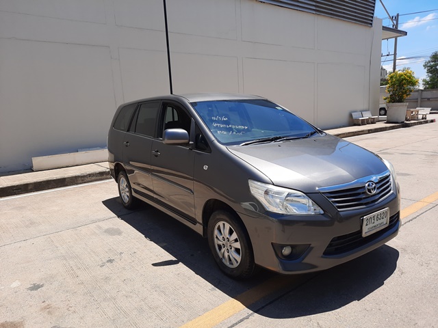 2013 TOYOTA INNOVA 