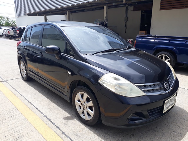 2011 NISSAN TIIDA 