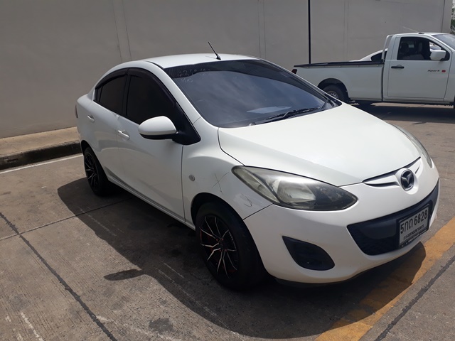 2011 MAZDA MAZDA 2 