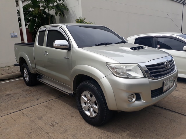 2013 TOYOTA HILUX VIGO SMART CAB PRERUNNER E 