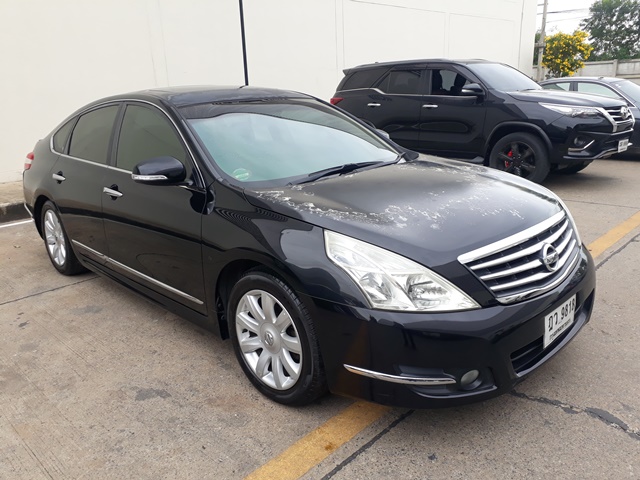 2010 NISSAN TEANA 
