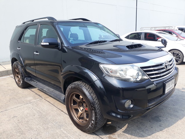 2012 TOYOTA FORTUNER 
