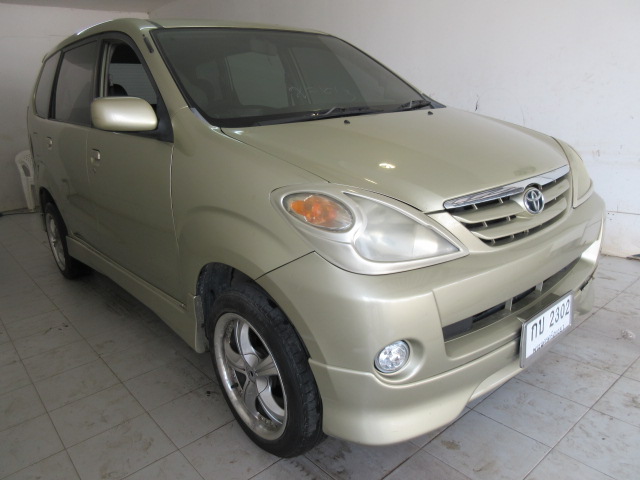2005 TOYOTA AVANZA 