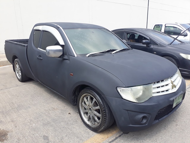 2009 MITSUBISHI TRITON CAB 