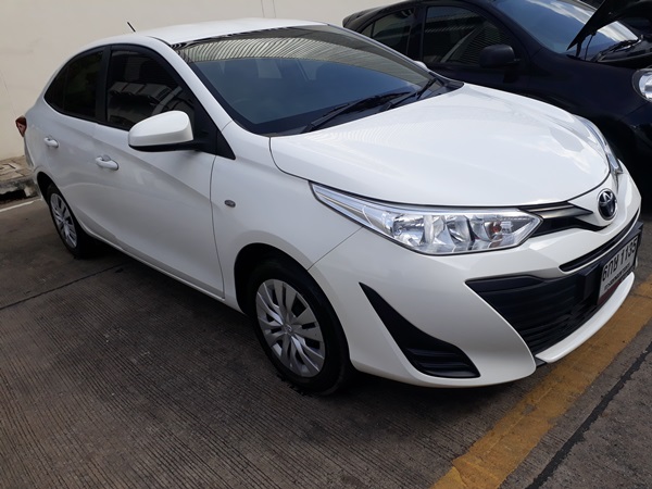 2017 TOYOTA YARIS ATIV 