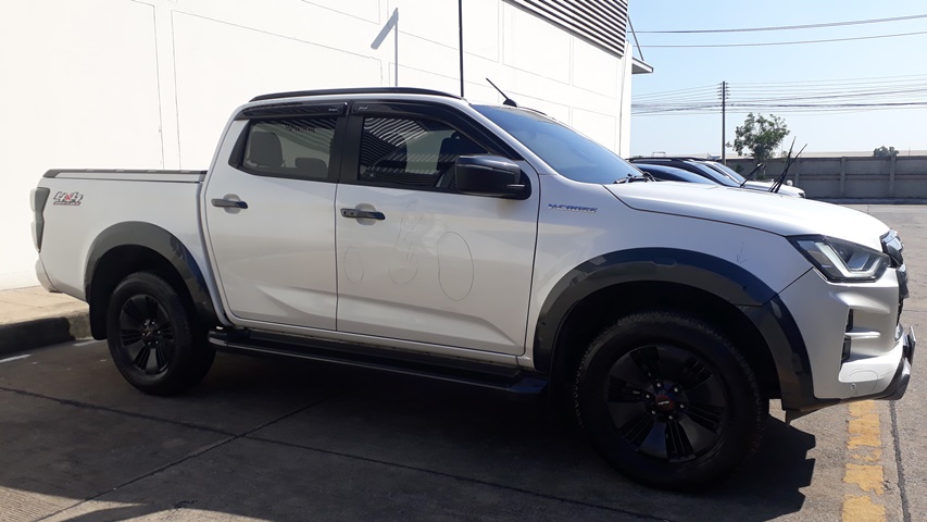 2019 ISUZU D-MAX ALL NEW CAB 4 V-CROSS 