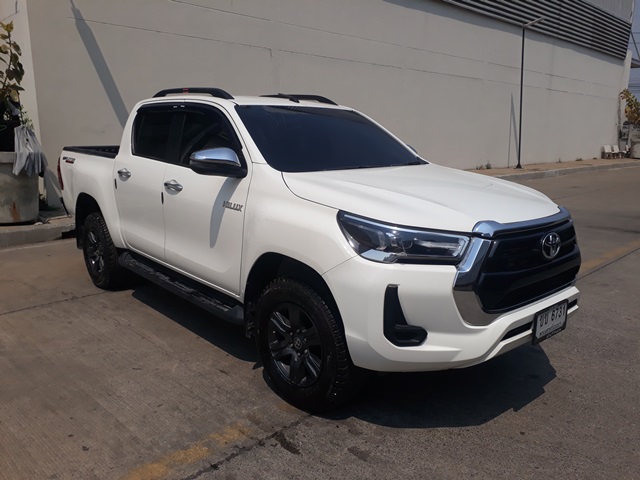 2022 TOYOTA HILUX REVO  DOUBLE CAB PRERUNNER ENTRY